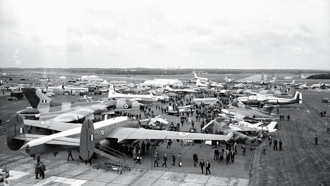 1966: Farnborough wird international