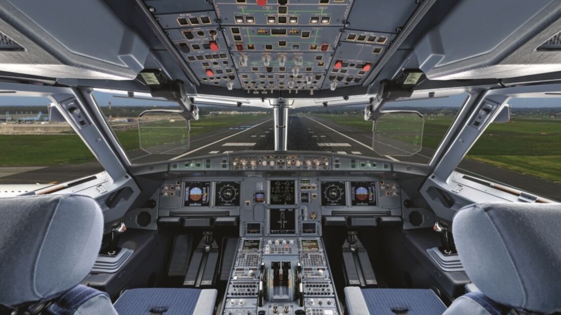 Airbus stellt Cockpits auf optionale, doppelte Head-up Displays um