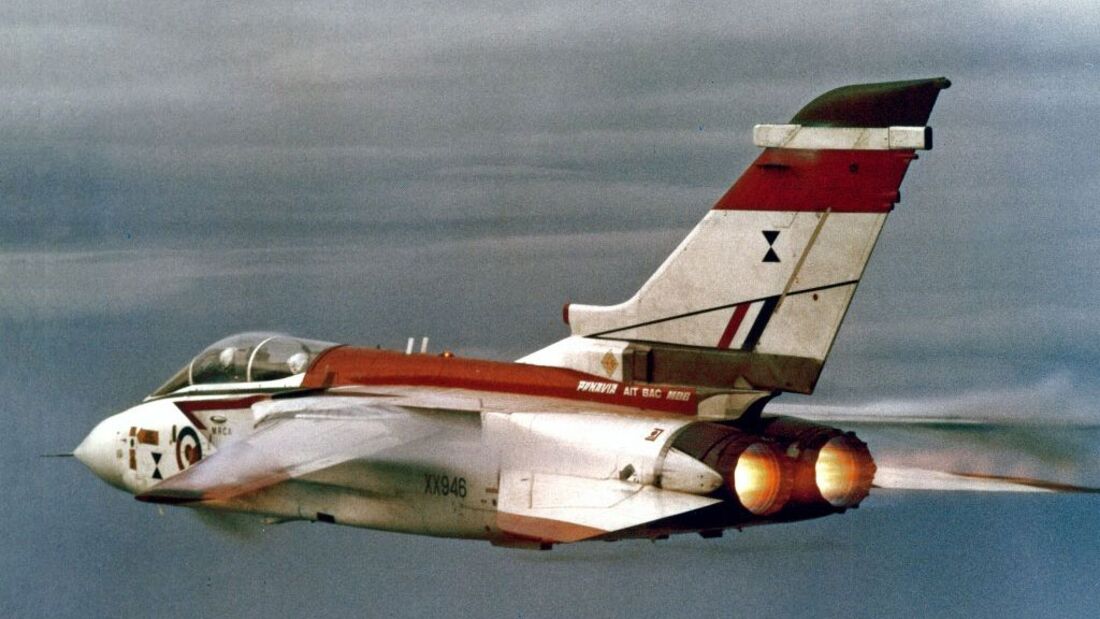 Die Prototypen des Panavia Tornado