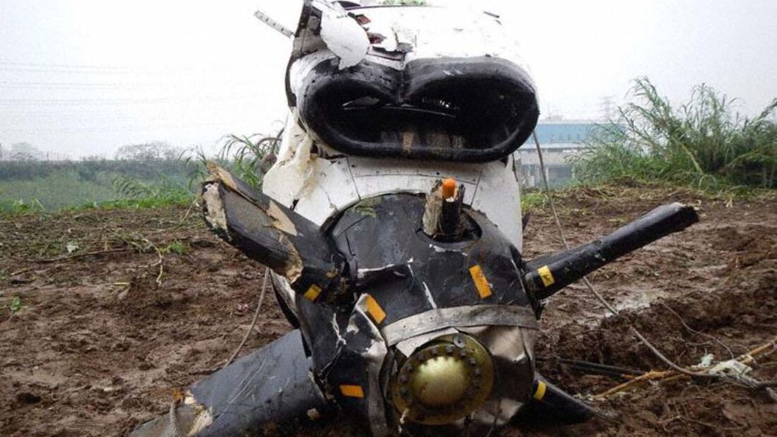 ATR-Absturz: Piloten schalteten falsches Triebwerk aus