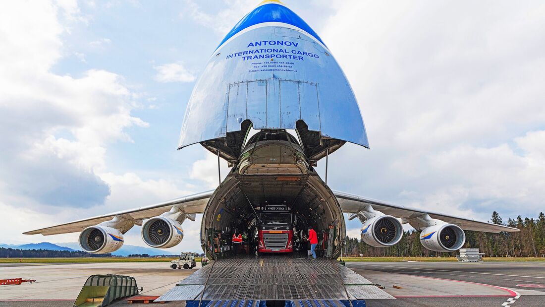 Antonov Airlines: Mit 200 Tonnen Fracht nach Afrika 