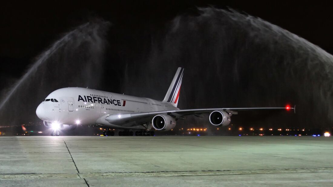 Erster kommerzieller A380-Flug nach Rio