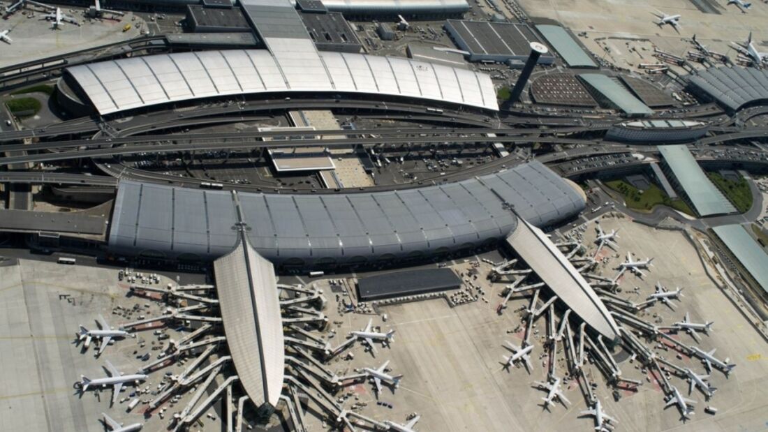 Sicherheitsbedenken: Pariser Flughäfen sperren 70 Mitarbeiter