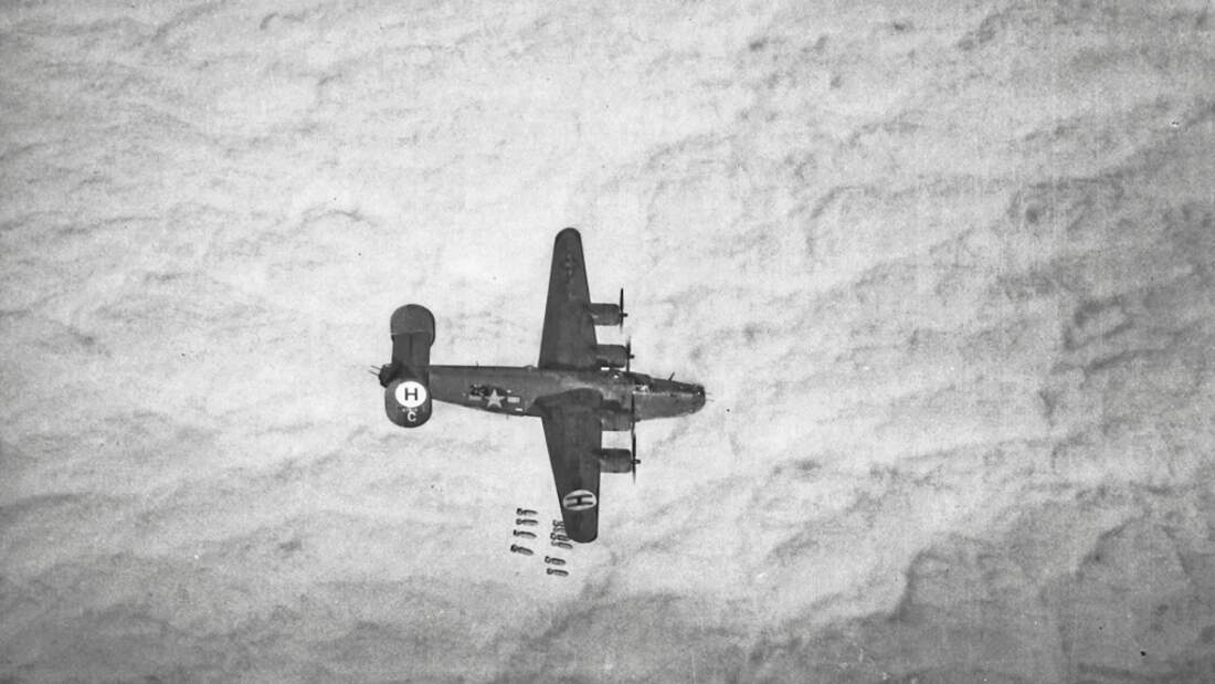 Consolidated B-24 Im Einsatz über Europa - FLUG REVUE