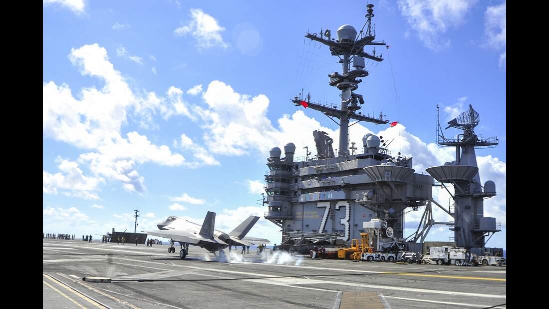 Die Flugzeugträger der US Nav FLUG
