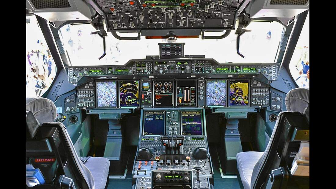 A400M fliegt über den „großen Teich“ | FLUG REVUE