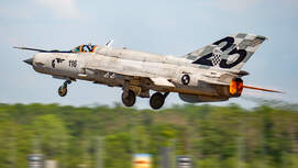 Kroatische MiG-21 beim Start in Zagreb.