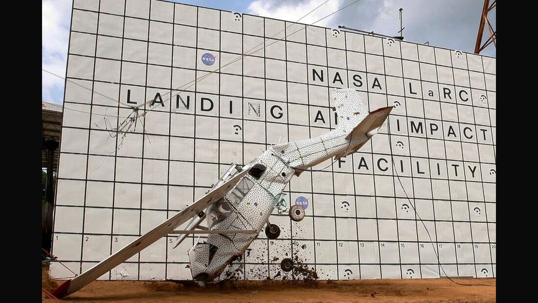 NASA lässt Cessna 172 testweise "abstürzen"