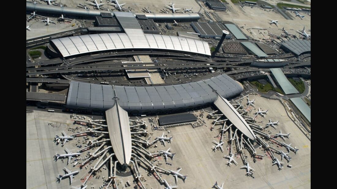 Sicherheitsbedenken: Pariser Flughäfen sperren 70 Mitarbeiter