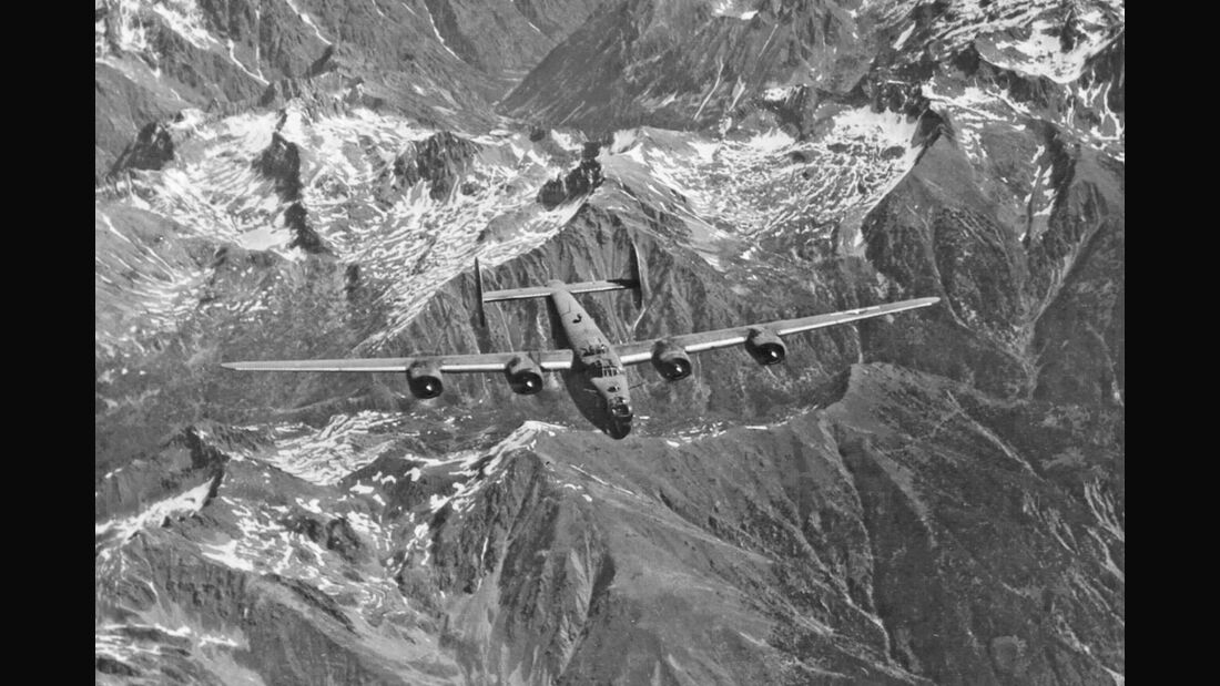 Consolidated B-24 Liberator im Einsatz über Europa