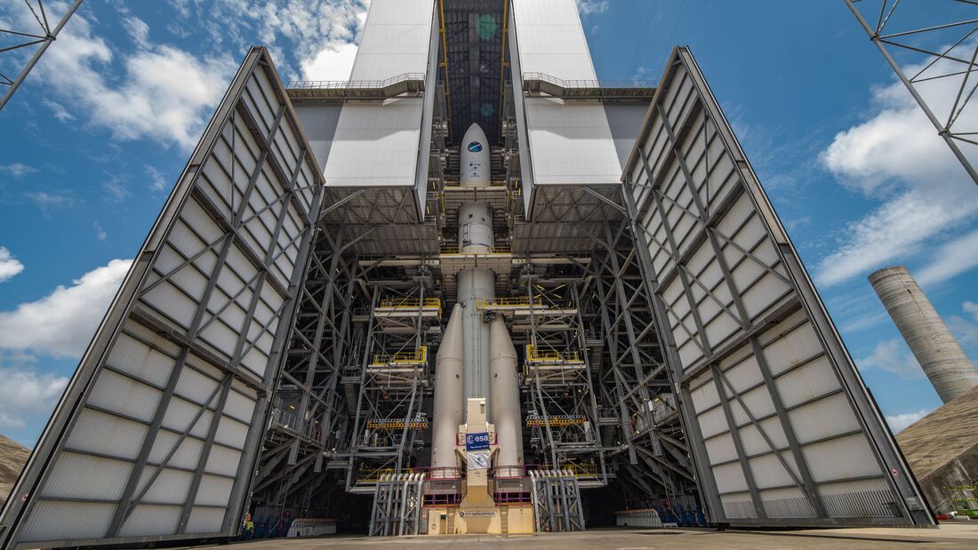Erste Ariane 6 auf der Startrampe