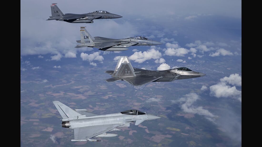 F-22 beenden Training in Europa