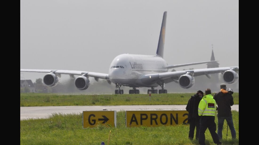 Erste Lufthansa A380 beginnt "IL-Check" in Manila