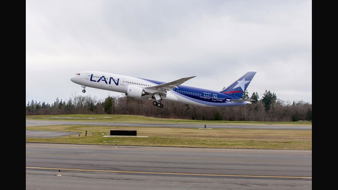 LAN übernimmt ihre erste Boeing 787-9