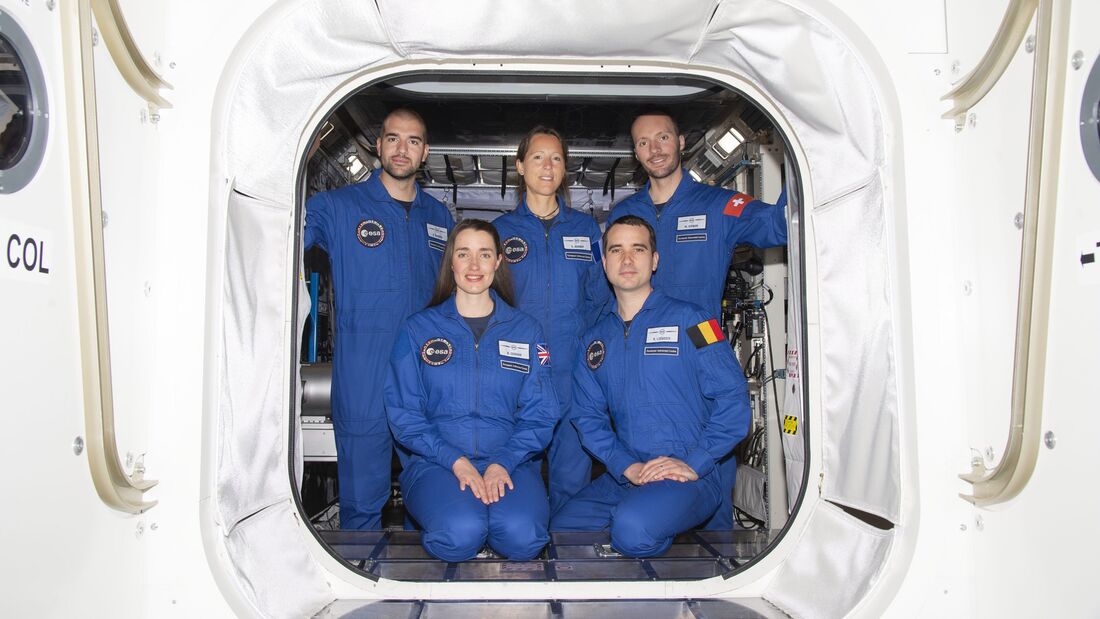 Neue ESA-Astronauten haben ihren Abschluss