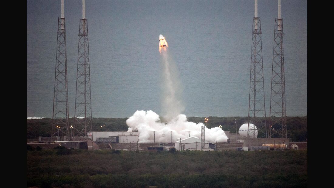 SpaceX testet Rettungssystem der Dragon-Kapsel