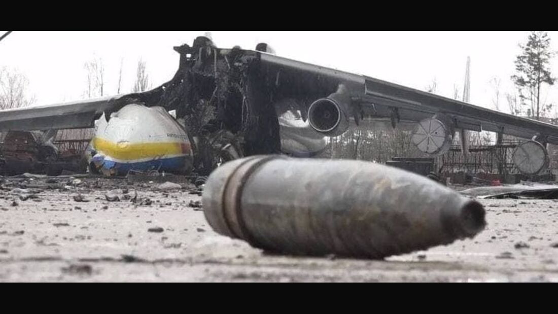 Die An-225 „Mrija“ liegt tatsächlich in Trümmern