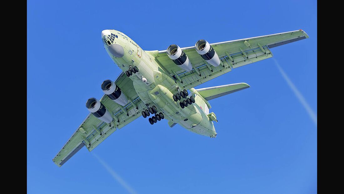 Il-78М-90А startet zum Erstflug
