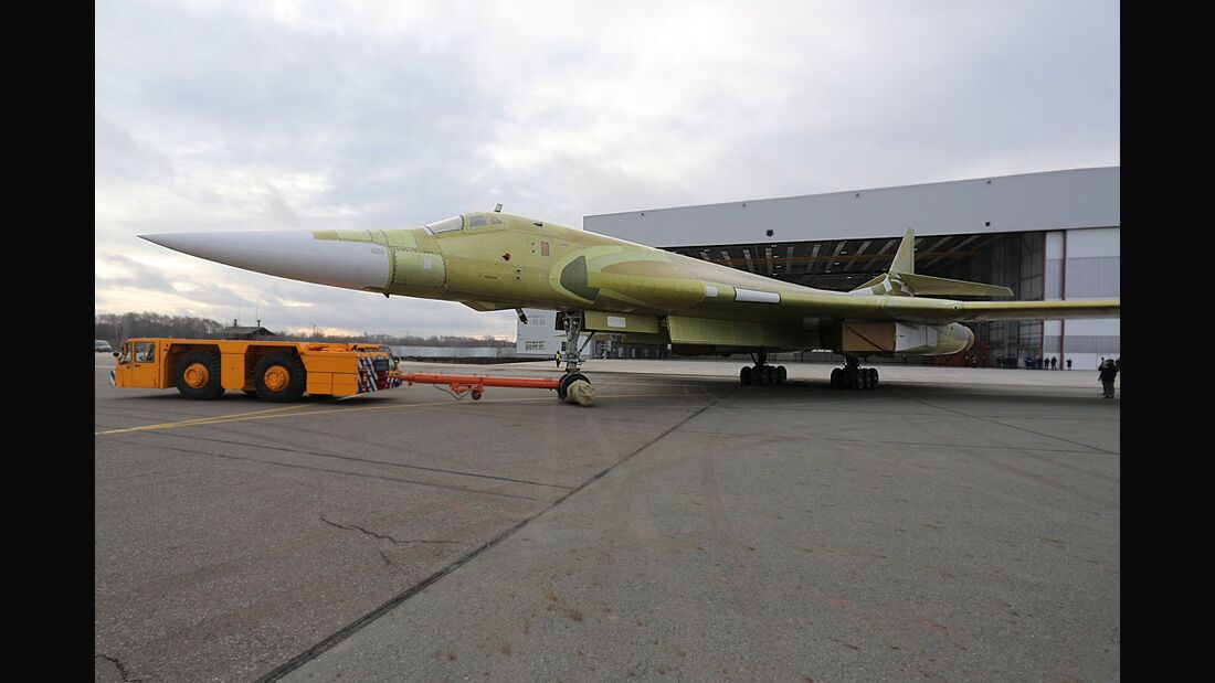 Neuer Tu-160M-Bomber fertig gestellt