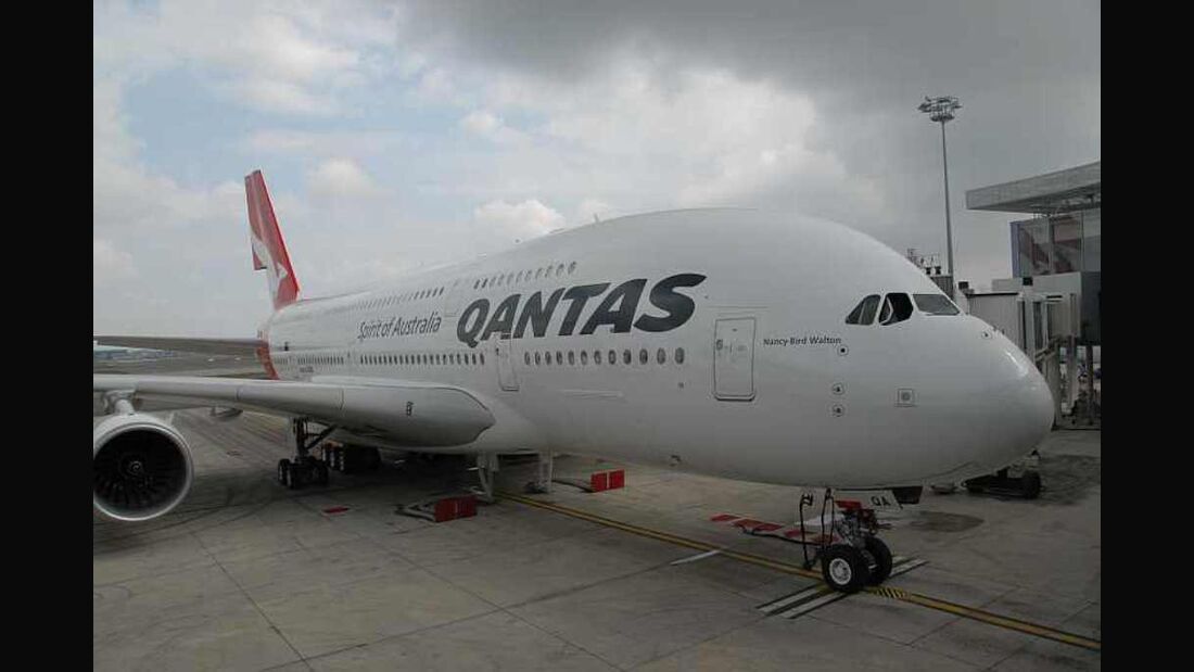 Qantas fliegt in die schwarzen Zahlen