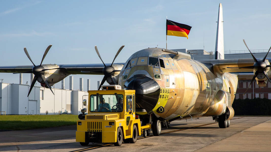 Deutschlands erste Hercules rollt aus der Halle