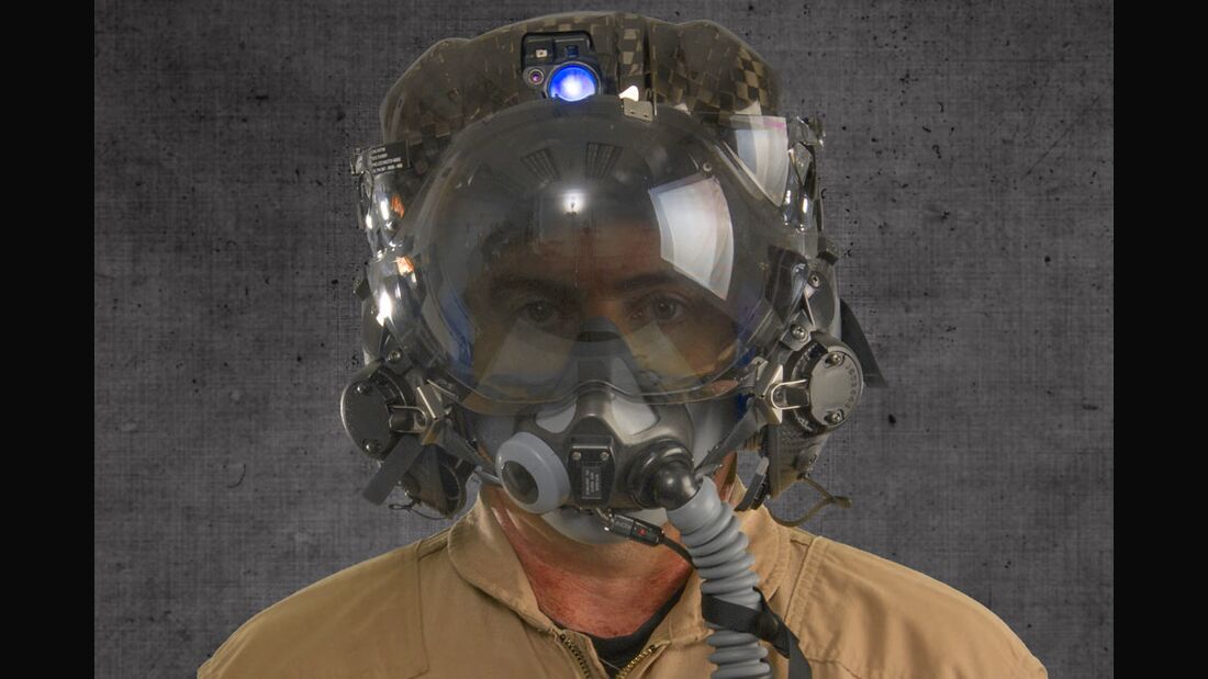 GEN-III-Helm für die F-35 geliefert
