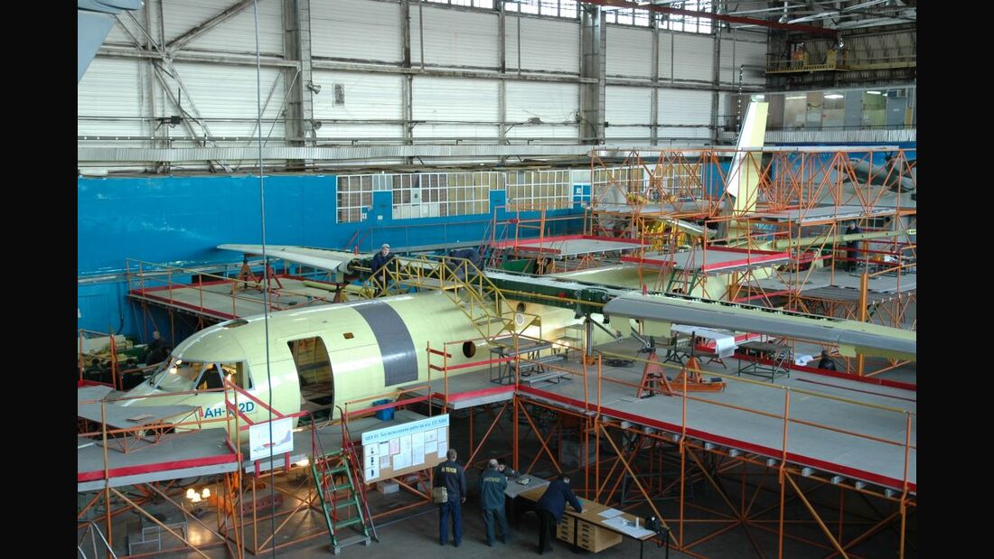 Liebherr-Aerospace liefert Zapfluftsystem für Antonow AN-132D