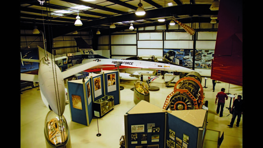 Edwards Air Force Base Air Force Flight Test Museum FLUG REVUE