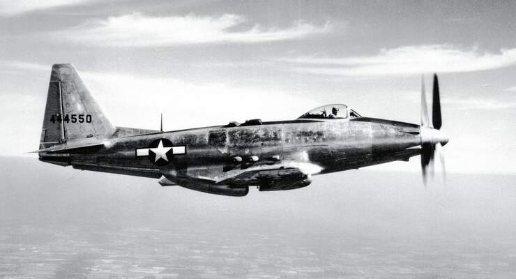 Fisher P 75 Eagle Flug Revue