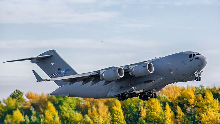 C 17a Der Nato Fliegen Mehr Missionen Denn Je Flug Revue