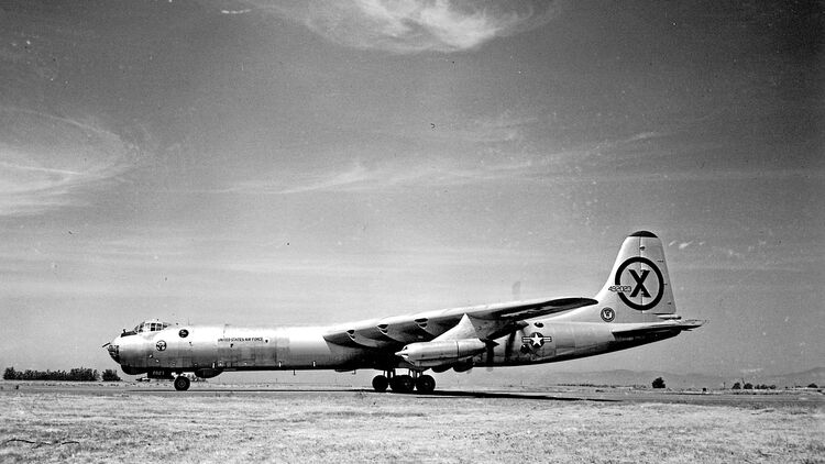 Convair B-36 Peacemaker - Wikipedia