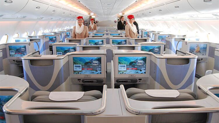 Emirates A380 Startet Zum Kurzesten Linienflug Flug Revue