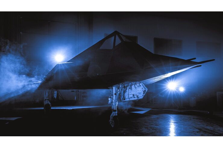 Operation Nighthawk Landing: F-117A für Reagan-Bibliothek - FLUG REVUE