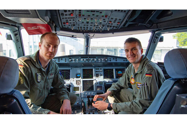 Ausbildung Zum Piloten Bei Der Bundeswehr Flugbereitschaft - Ziviles Training auf Airbus-Jets - FLUG REVUE