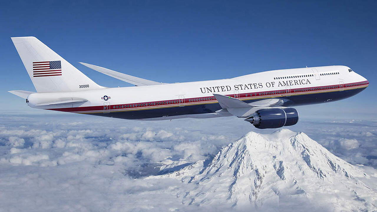 Boeing 747-8 air force one best sale