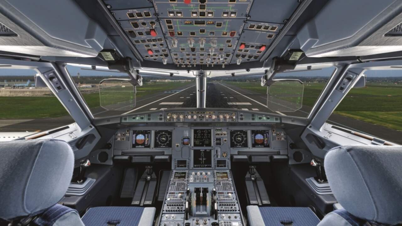 Easa Erlaubt Doppel Hud Im Airbus A3 Cockpit Flug Revue