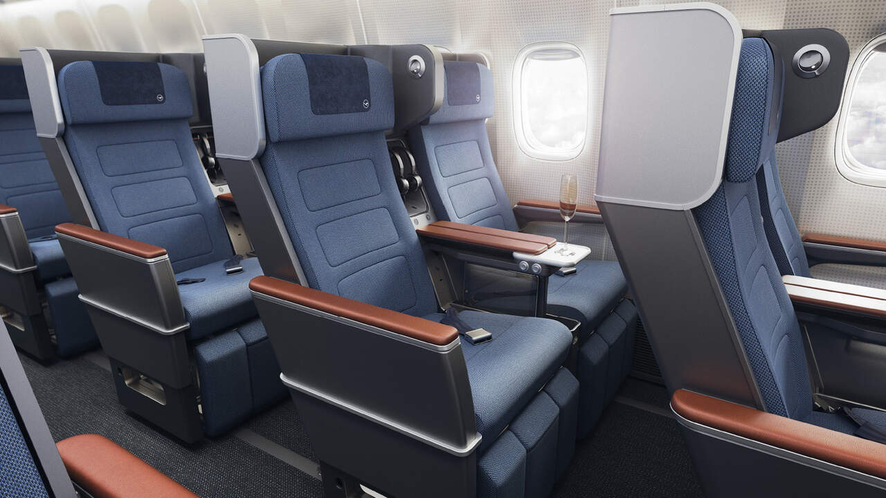 Lufthansa 747 Premium Economy Review