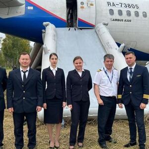 Vorwürfe nach Notlandung: Ural Airlines gibt Weizenfeld-Airbus endgültig auf
